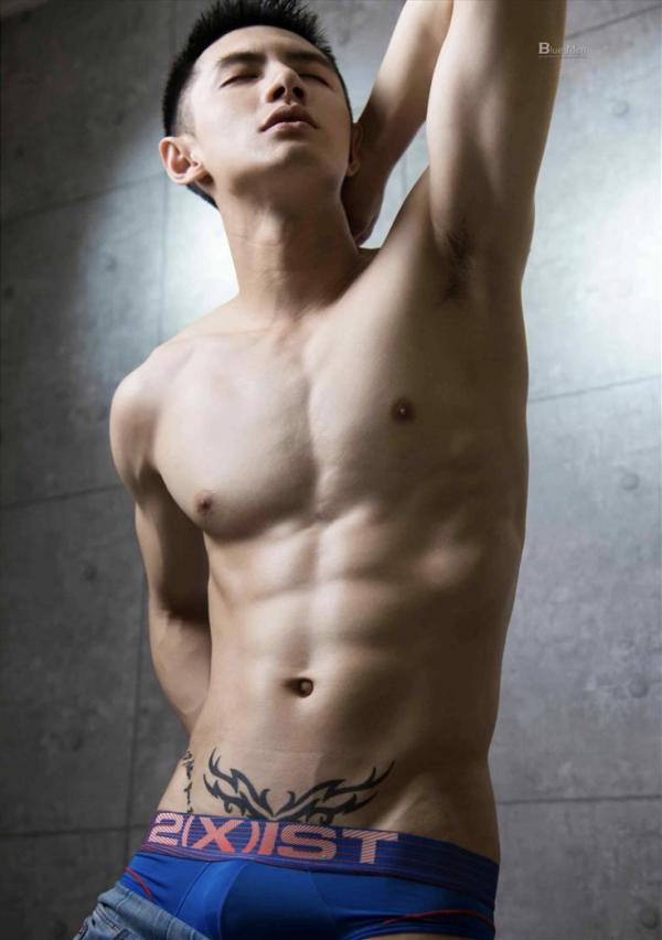 VIRILE-No.02-ebook--bts-video